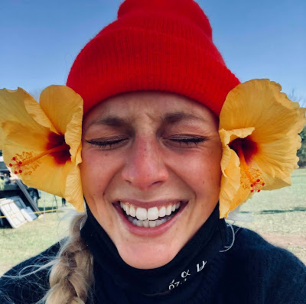 Meet your Posher, Olivia